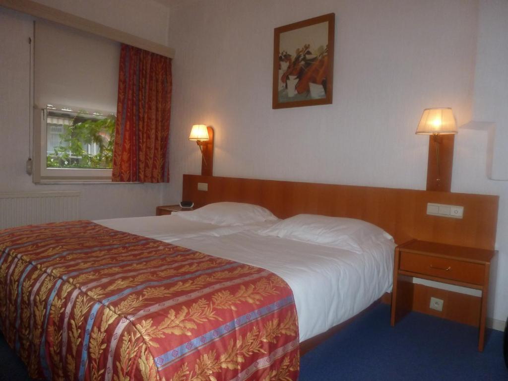 Hotel 'T Hert Genk Zewnętrze zdjęcie