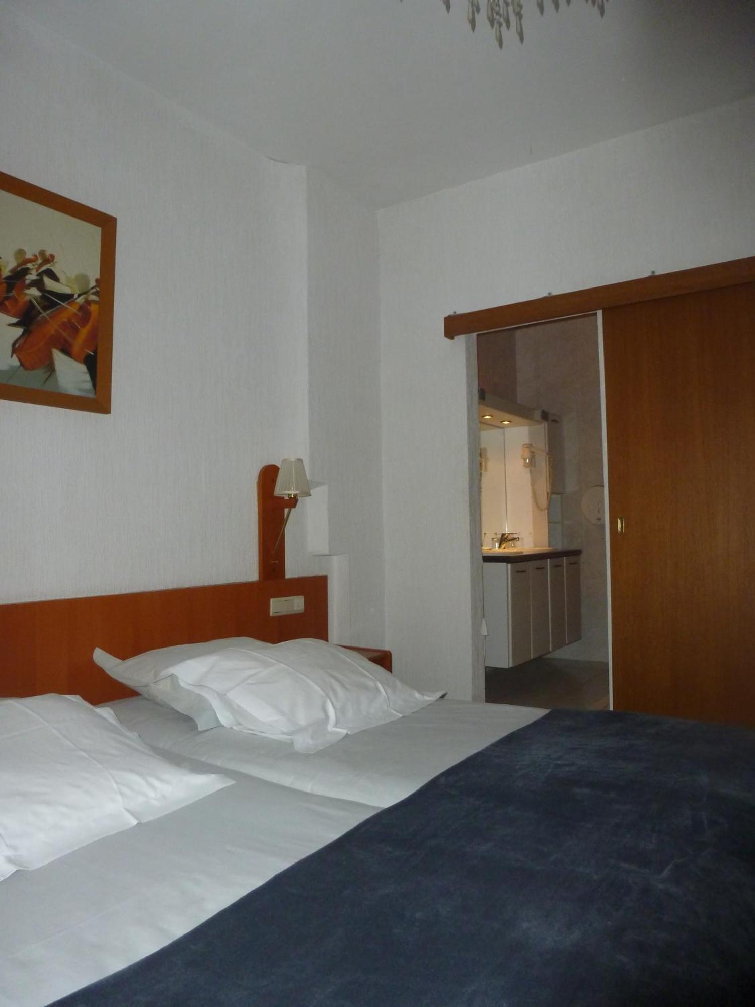 Hotel 'T Hert Genk Zewnętrze zdjęcie