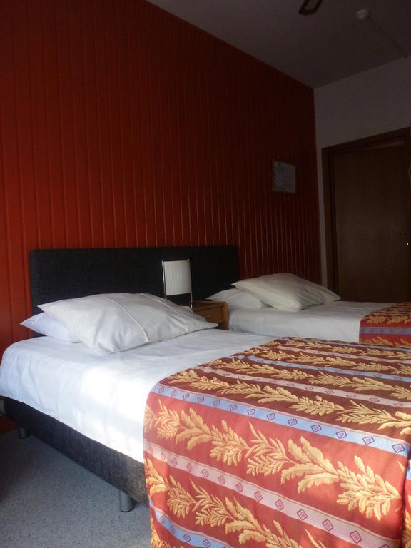 Hotel 'T Hert Genk Zewnętrze zdjęcie